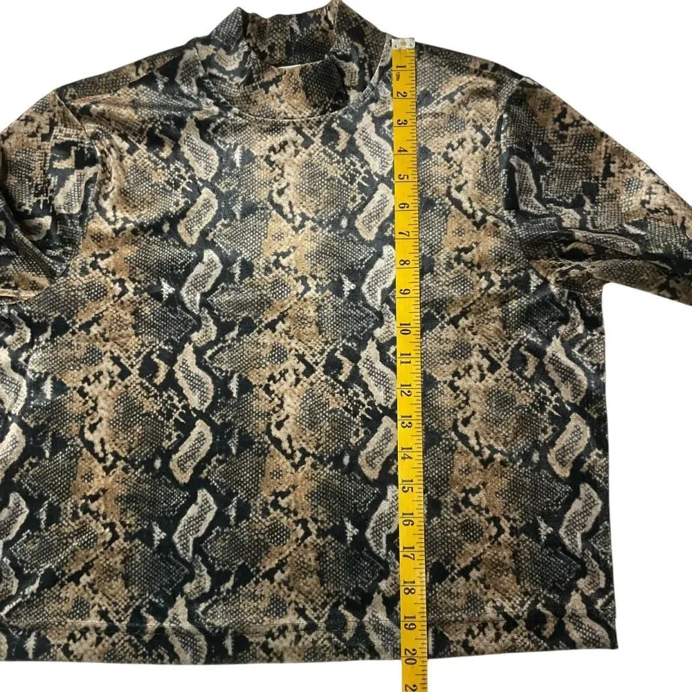 Carmen‎ Marc Valvo Snake Print Long Sleeve Top Size S Mock Neck Cropped - Picture 9 of 12